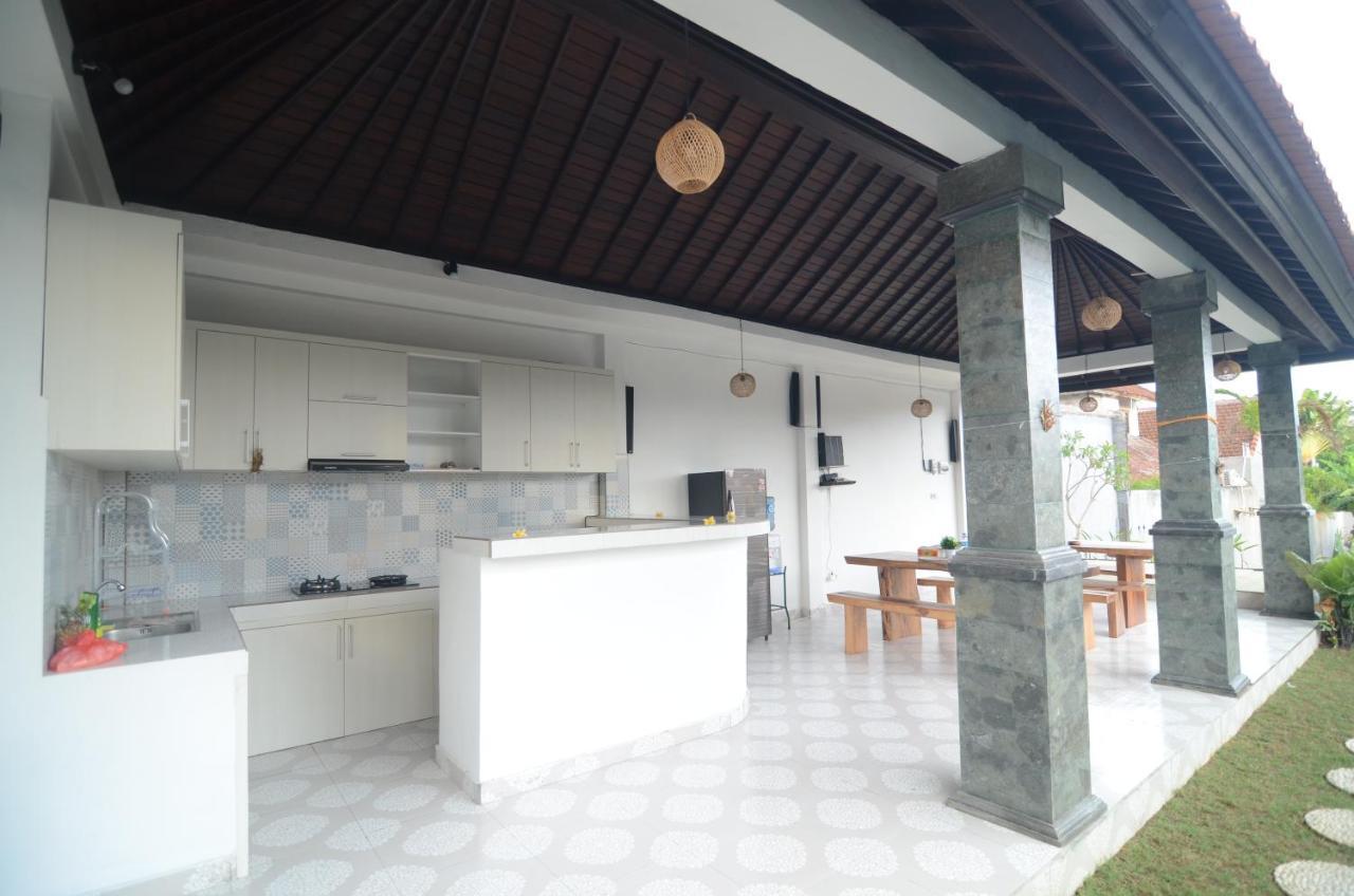Kusuma Guesthouse 2 Canggu Exterior foto