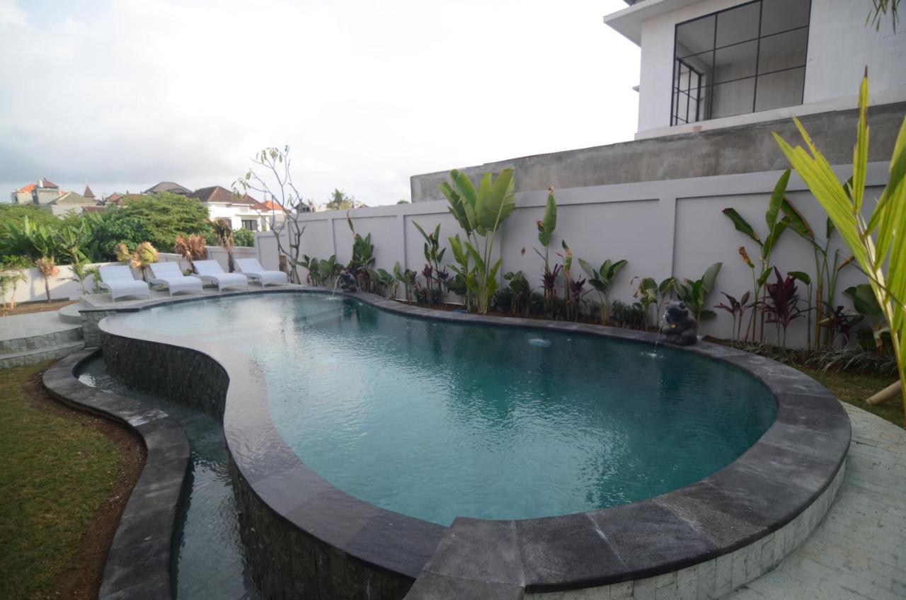 Kusuma Guesthouse 2 Canggu Exterior foto