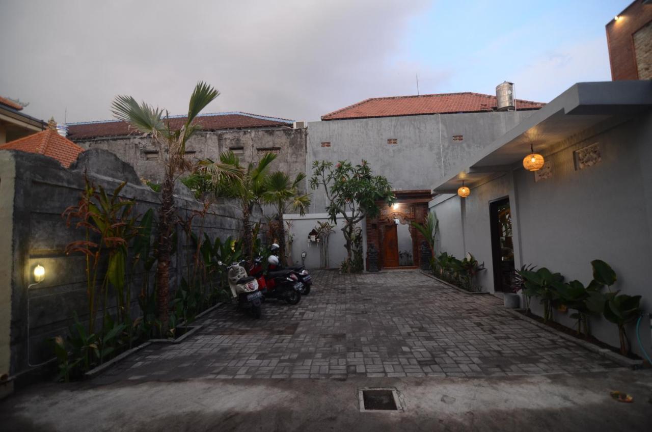 Kusuma Guesthouse 2 Canggu Exterior foto